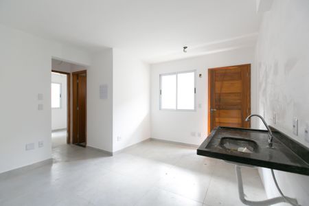 Apartamento à venda com 40m², 2 quartos e 1 vaga Apartamento à venda com 40m², 2 quartos e 1 vagaCozinha e Área de Serviço