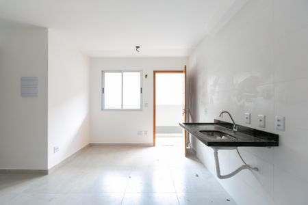 Apartamento à venda com 40m², 2 quartos e 1 vaga Apartamento à venda com 40m², 2 quartos e 1 vagaCozinha e Área de Serviço