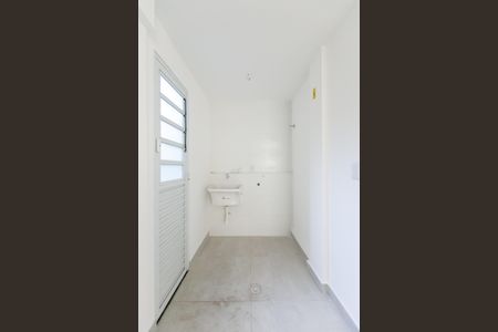 Apartamento à venda com 40m², 2 quartos e 1 vaga Apartamento à venda com 40m², 2 quartos e 1 vagaCozinha e Área de Serviço