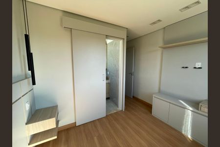 Apartamento para alugar com 74m², 3 quartos e 1 vagaSuíte 1