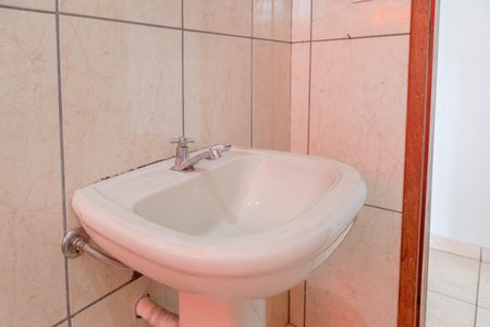 Casa para alugar com 75m², 2 quartos e 1 vagaBanheiro