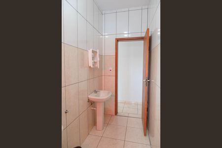 Casa para alugar com 75m², 2 quartos e 1 vagaBanheiro