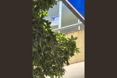 Apartamento à venda com 190m², 4 quartos e sem vaga Apartamento à venda com 190m², 4 quartos e sem vagaFachada