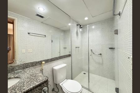 Apartamento para alugar com 69m², 1 quarto e sem vaga Apartamento para alugar com 69m², 1 quarto e sem vagaBanheiro