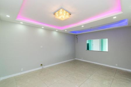 Sala de apartamento para alugar com 3 quartos, 104m² em Cordovil, Rio de Janeiro