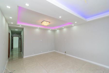 Sala de apartamento para alugar com 3 quartos, 104m² em Cordovil, Rio de Janeiro