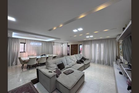 Casa de condomínio à venda com 350m², 6 quartos e 5 vagasSala