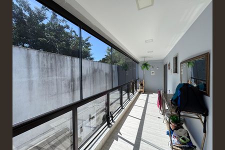 Casa de condomínio à venda com 350m², 6 quartos e 5 vagasVaranda Suítes 2 e 3