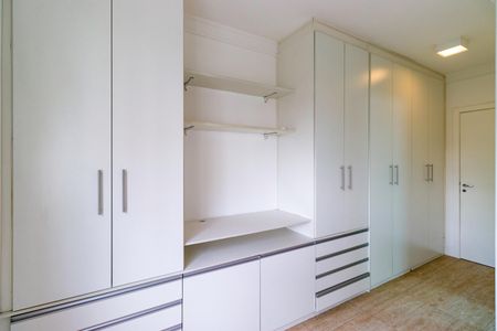 Apartamento para alugar com 104m², 3 quartos e 2 vagasSuíte