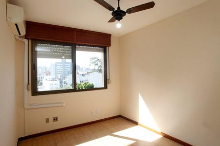 Quarto  de apartamento para alugar com 2 quartos, 73m² em Santana, Porto Alegre