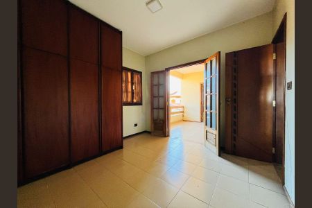 Casa para alugar com 583m², 3 quartos e 6 vagasQuarto 1