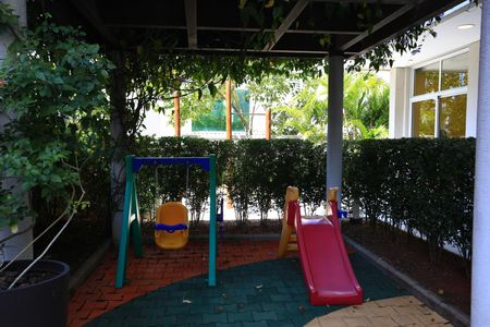 Apartamento à venda com 60m², 2 quartos e 2 vagasÁrea comum - Playground