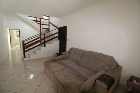 Casa para alugar com 165m², 3 quartos e 2 vagasSala 