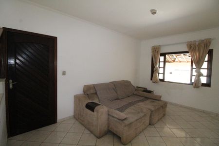 Casa para alugar com 165m², 3 quartos e 2 vagasSala 