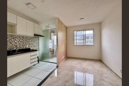 Foto 02 de apartamento à venda com 2 quartos, 42m² em Parque Reboucas, São Paulo