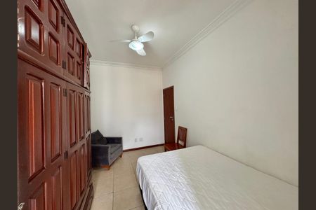 Quarto 1 de apartamento à venda com 2 quartos, 60m² em Copacabana, Rio de Janeiro