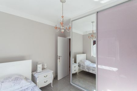 Casa à venda com 370m², 4 quartos e 2 vagasQuarto 2