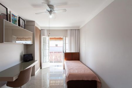 Casa à venda com 370m², 4 quartos e 2 vagasQuarto 1