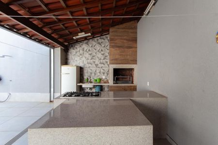 Casa à venda com 370m², 4 quartos e 2 vagasEspaço Gourmet