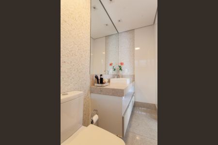 Casa à venda com 370m², 4 quartos e 2 vagasBanheiro da Suíte 1