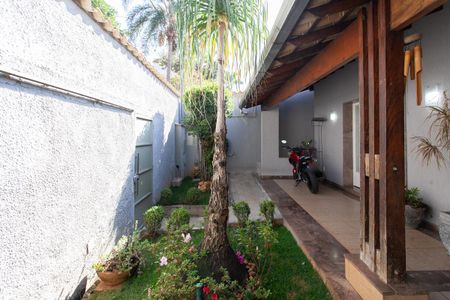 Casa à venda com 370m², 4 quartos e 2 vagasJardim