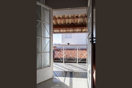 Casa à venda com 370m², 4 quartos e 2 vagasSacada do Quarto 1