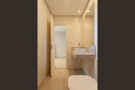 Casa à venda com 370m², 4 quartos e 2 vagasBanheiro da Suíte 2