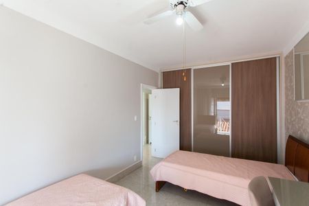 Casa à venda com 370m², 4 quartos e 2 vagasQuarto 1