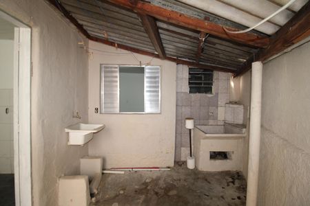 Casa para alugar com 30m², 1 quarto e sem vagaÁrea de Serviço