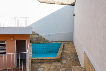 Casa para alugar com 130m², 2 quartos e 2 vagas Casa para alugar com 130m², 2 quartos e 2 vagasÁrea Externa