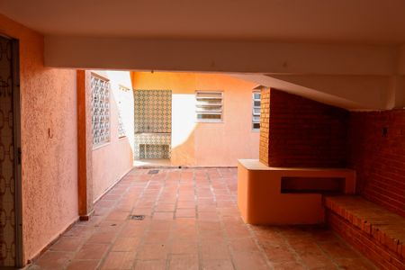 Casa para alugar com 130m², 2 quartos e 2 vagas Casa para alugar com 130m², 2 quartos e 2 vagasÁrea Externa