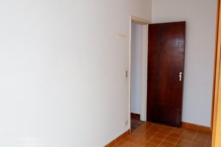 Casa para alugar com 130m², 2 quartos e 2 vagas Casa para alugar com 130m², 2 quartos e 2 vagasQuarto 2