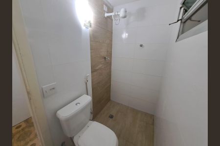 Casa para alugar com 130m², 2 quartos e 2 vagas Casa para alugar com 130m², 2 quartos e 2 vagasBanheiro