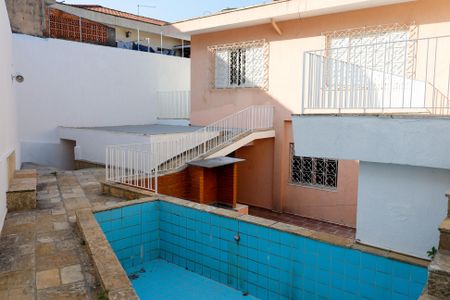 Casa para alugar com 130m², 2 quartos e 2 vagas Casa para alugar com 130m², 2 quartos e 2 vagasÁrea Externa