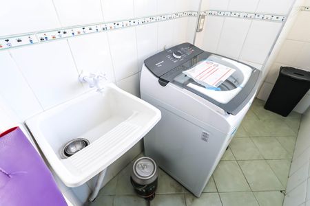 Apartamento para alugar com 70m², 2 quartos e 1 vagaÁrea de Serviço