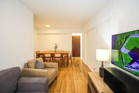 Apartamento para alugar com 70m², 2 quartos e 1 vagaSala