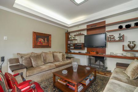 Sala de casa à venda com 3 quartos, 490m² em Petrópolis, Porto Alegre