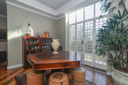 Casa à venda com 490m², 3 quartos e 1 vagaSala