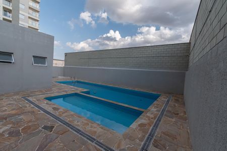 Apartamento para alugar com 57m², 2 quartos e 1 vagaÁrea comum - Piscina
