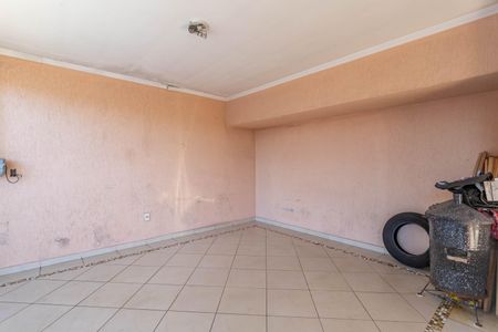 Casa à venda com 276m², 3 quartos e 2 vagas Casa à venda com 276m², 3 quartos e 2 vagasGaragem