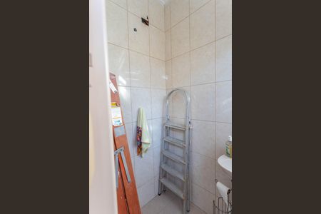 Casa à venda com 276m², 3 quartos e 2 vagas Casa à venda com 276m², 3 quartos e 2 vagasBanheiro de Serviço