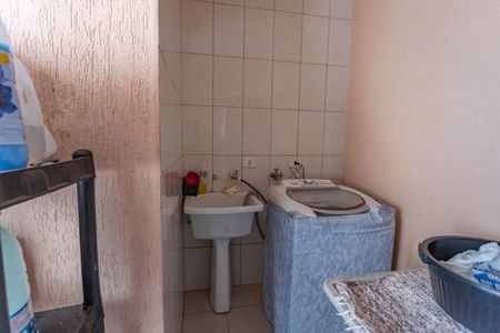 Casa à venda com 276m², 3 quartos e 2 vagas Casa à venda com 276m², 3 quartos e 2 vagasÁrea e serviço