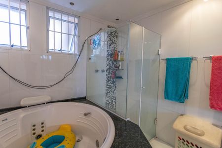 Casa à venda com 276m², 3 quartos e 2 vagas Casa à venda com 276m², 3 quartos e 2 vagasBanheiro da Suíte 2