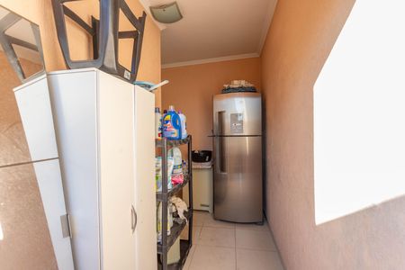 Casa à venda com 276m², 3 quartos e 2 vagas Casa à venda com 276m², 3 quartos e 2 vagasÁrea e serviço