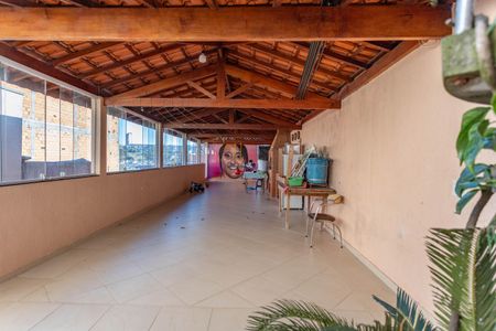 Casa à venda com 276m², 3 quartos e 2 vagas Casa à venda com 276m², 3 quartos e 2 vagasÁrea Externa