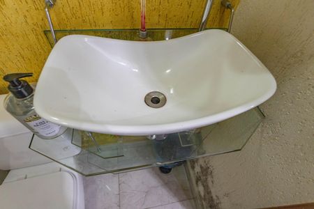 Casa à venda com 276m², 3 quartos e 2 vagas Casa à venda com 276m², 3 quartos e 2 vagasLavabo