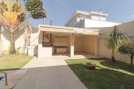 Casa de condomínio à venda com 266m², 4 quartos e 2 vagasÁrea Externa