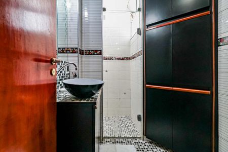 Apartamento para alugar com 68m², 2 quartos e 1 vagaBanheiro Social