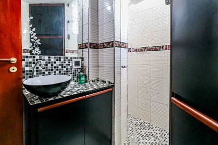 Apartamento para alugar com 68m², 2 quartos e 1 vagaBanheiro Social