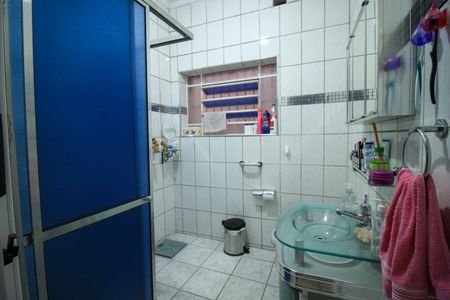 Casa à venda com 150m², 3 quartos e sem vaga Casa à venda com 150m², 3 quartos e sem vagaBanheiro